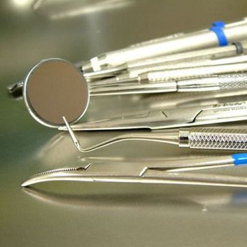 Clínica dental Idami utensilios odontológicos